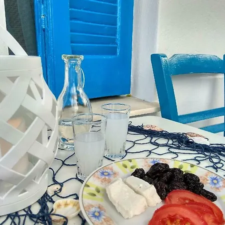 Skiron House Case de vacanță