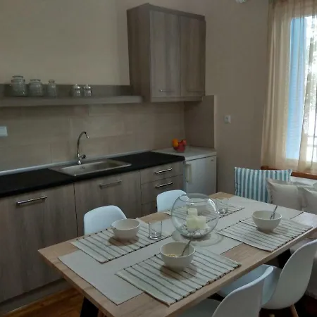 Holiday home Skiron House *